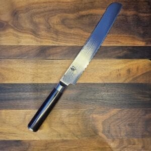 SHUN Classic - Coltello da Pane Lama 23,00 cm  Acciaio Damasco VGMax