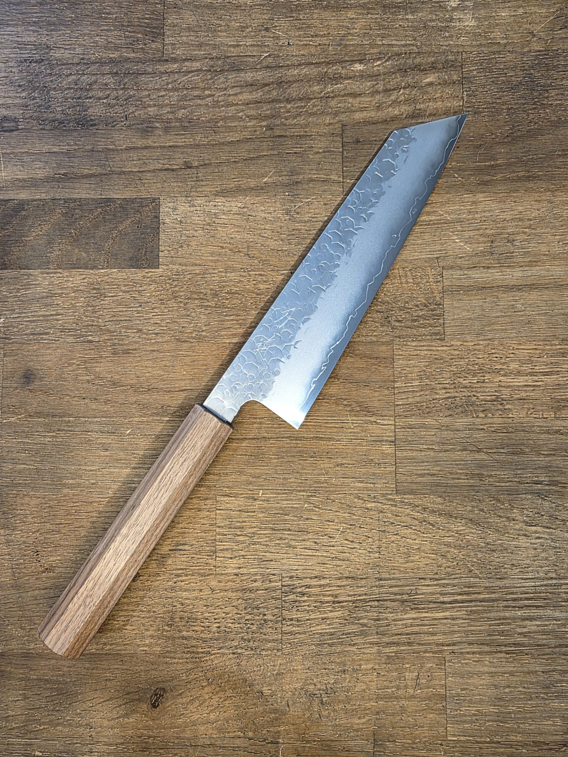 Fukui Co. - HADO - Coltello KIRITSUKE 210mm SG2 Steel - Noce